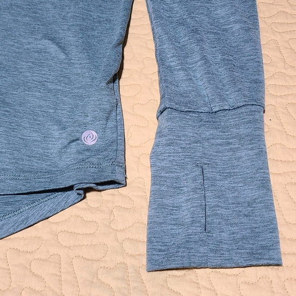 Apana athletic yoga running longsleeve T shirt size M - Picture 2 of 4